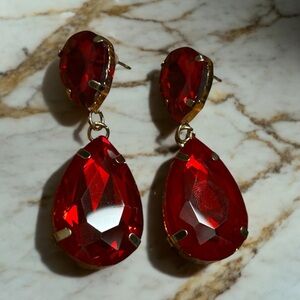 Elegant Red Teardrop Earrings